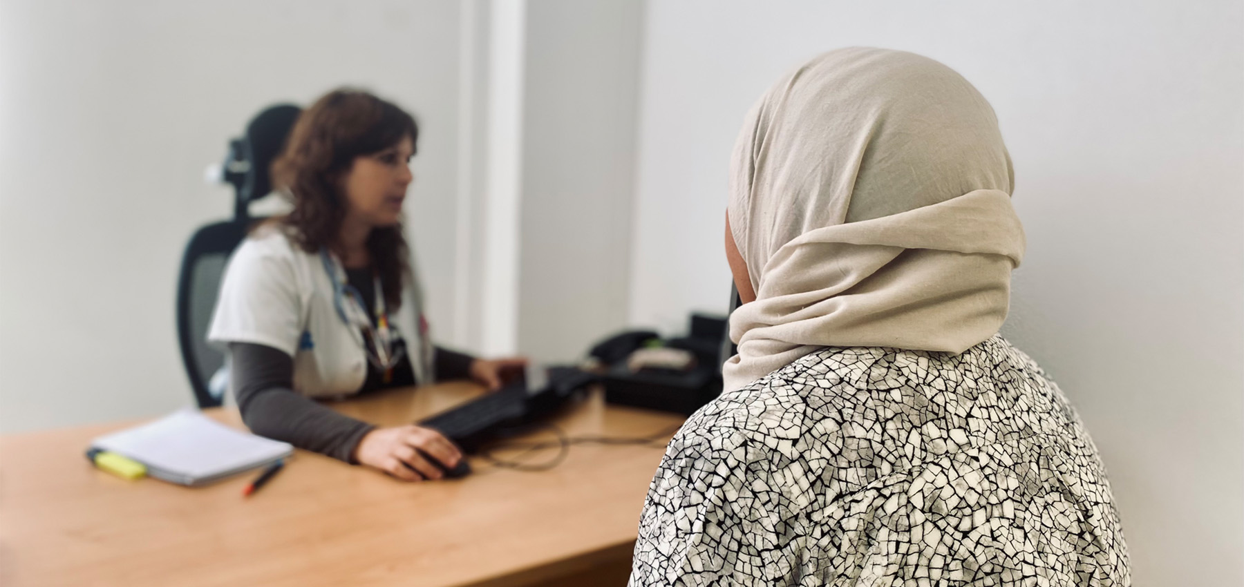 Ser migrante y mujer, factores de riesgo para desarrollar formas graves de tuberculosis