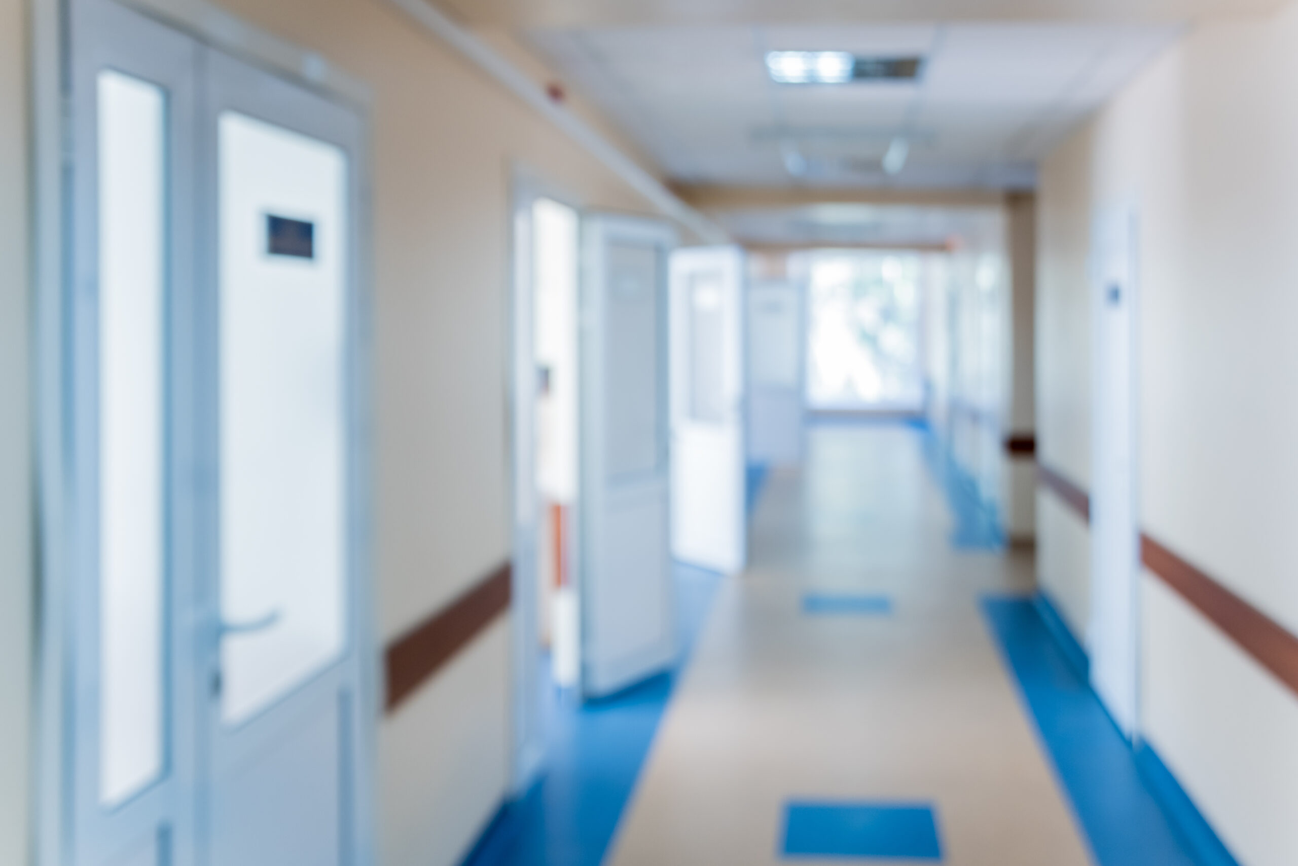 Profesionales sanitarios identifican las barreras y las oportunidades en la implementación del tratamiento antirretroviral para el VIH fuera del hospital