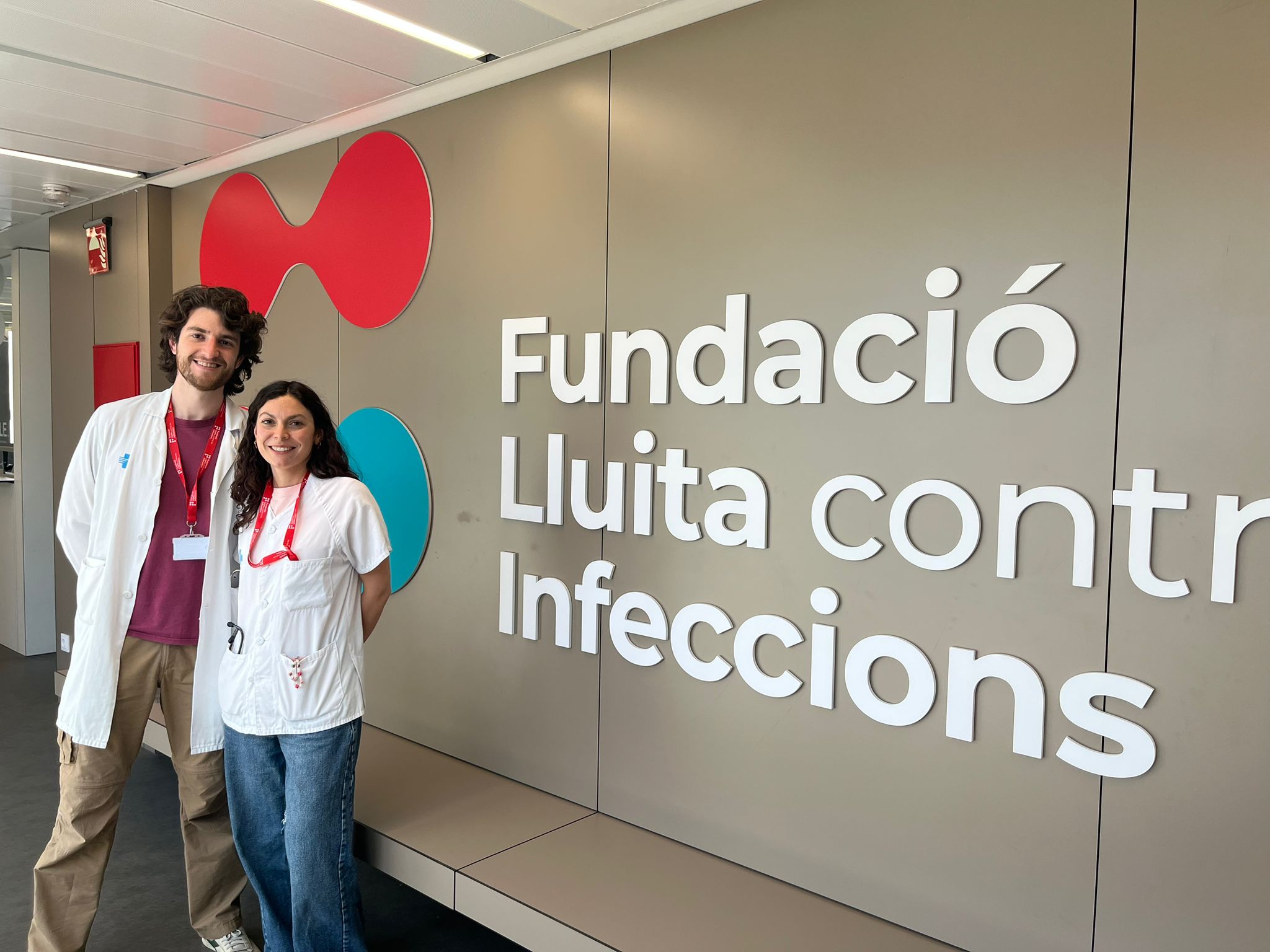 Dos metges italians reforcen la seva formació en malalties infeccioses a la Fundació